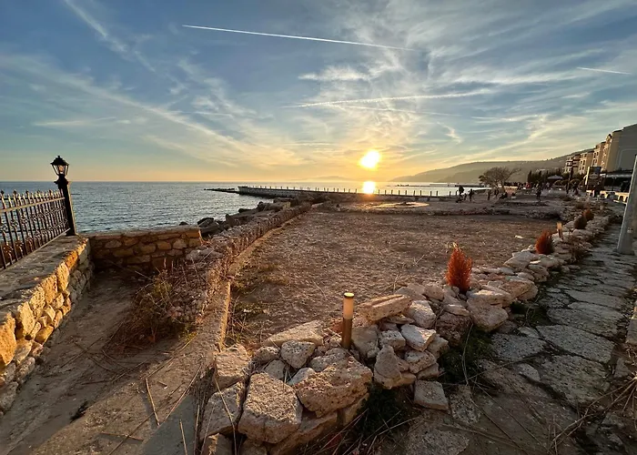 Апартамент Sea Sky View