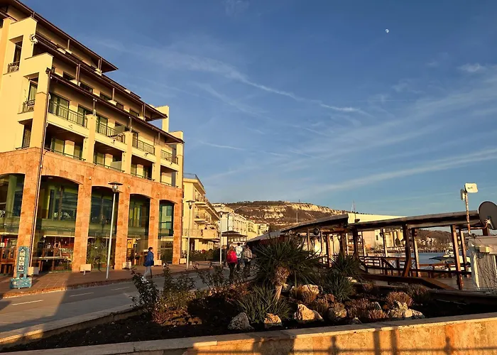 Sea Sky View Апартамент