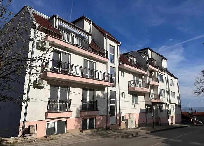 Sea Sky View Апартамент *